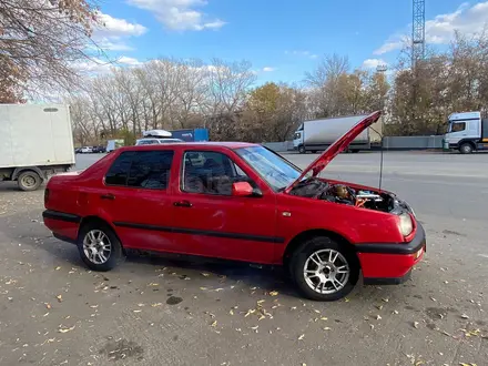 Volkswagen Vento 1992 года за 1 500 000 тг. в Караганда – фото 19