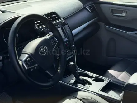 Toyota Camry 2015 года за 8 200 000 тг. в Алматы – фото 4