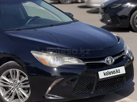 Toyota Camry 2015 года за 8 200 000 тг. в Алматы – фото 2