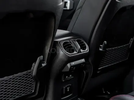 Jeep Wrangler Rubicon X 2026 года за 44 900 000 тг. в Алматы – фото 22