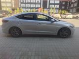 Hyundai Elantra 2018 года за 4 000 000 тг. в Актобе – фото 3
