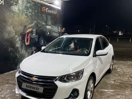 Chevrolet Onix 2023 года за 7 092 343 тг. в Караганда