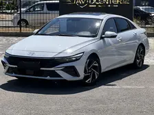 Hyundai Elantra, 2023