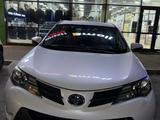 Toyota RAV4 2014 года за 9 800 000 тг. в Атырау – фото 4