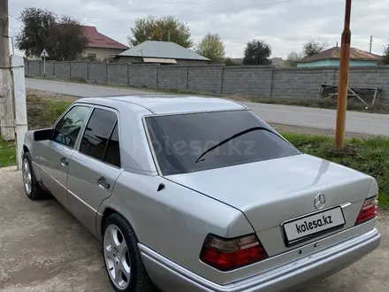 Mercedes-Benz E 280 1993 года за 5 000 000 тг. в Шымкент – фото 11