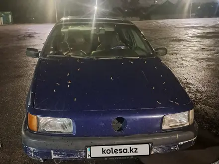 Volkswagen Passat 1993 года за 850 000 тг. в Караганда – фото 4