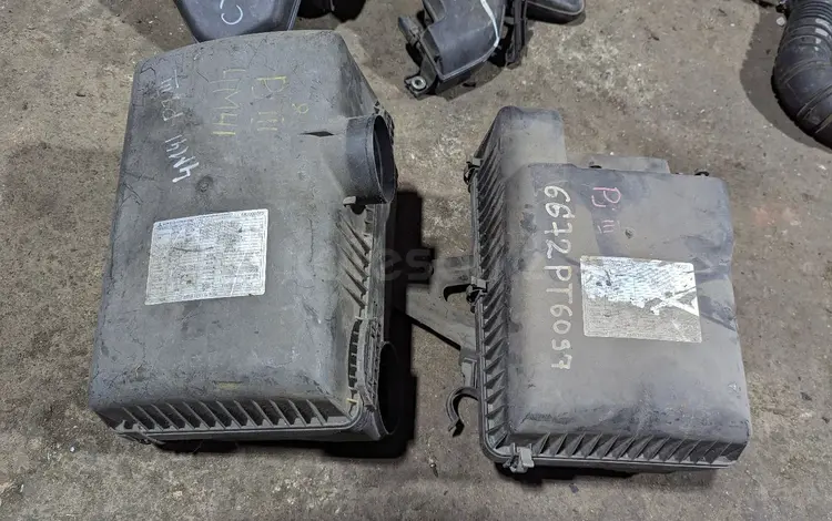 Корпус воздушного фильтра 4m41 6g72 за 25 000 тг. в Алматы