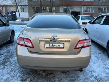 Toyota Camry 2011 года за 5 000 000 тг. в Актобе – фото 5