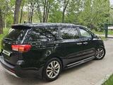 Kia Carnival 2016 года за 8 000 000 тг. в Алматы – фото 4