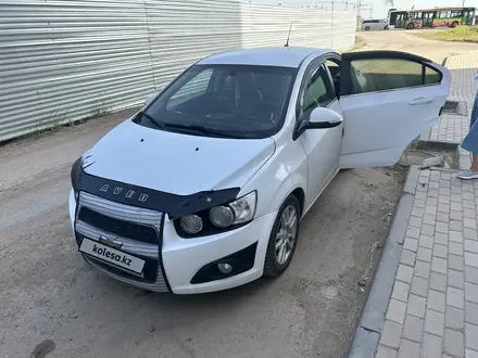 Chevrolet Aveo 2014 года за 3 550 000 тг. в Караганда