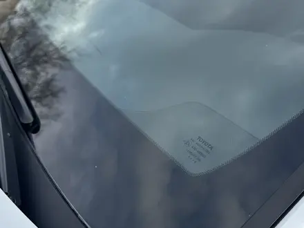 Toyota Camry 2019 года за 13 850 000 тг. в Актобе – фото 14