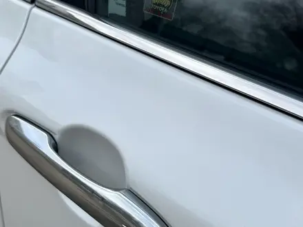 Toyota Camry 2019 года за 13 850 000 тг. в Актобе – фото 17