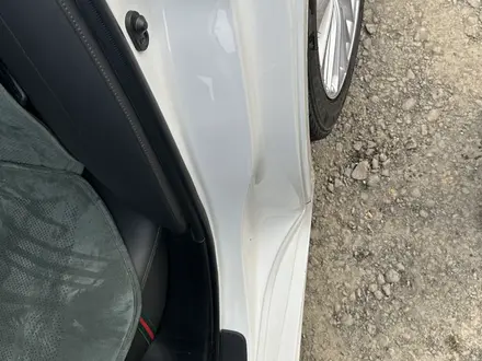 Toyota Camry 2019 года за 13 850 000 тг. в Актобе – фото 9