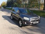 Toyota RAV4 2012 годаfor9 800 000 тг. в Алматы