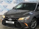 Toyota Camry 2015 года за 10 650 000 тг. в Шымкент – фото 2