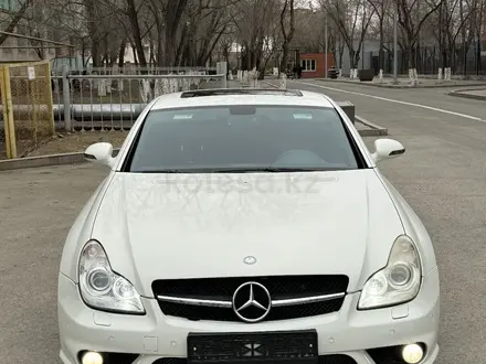 Mercedes-Benz CLS 63 AMG 2006 года за 10 000 000 тг. в Атырау – фото 16