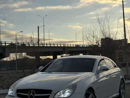 Mercedes-Benz CLS 63 AMG 2006 года за 10 000 000 тг. в Атырау – фото 6