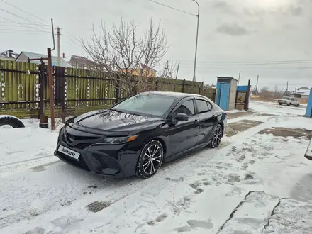 Toyota Camry 2019 года за 13 000 000 тг. в Аягоз – фото 3