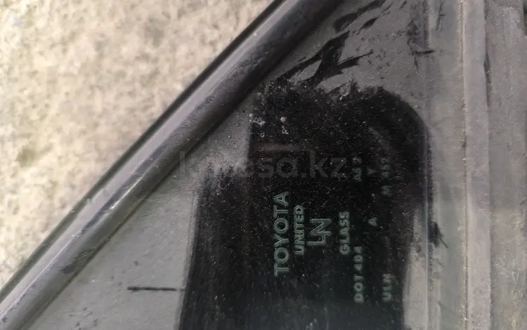 Задние стекло за 5 000 тг. в Алматы