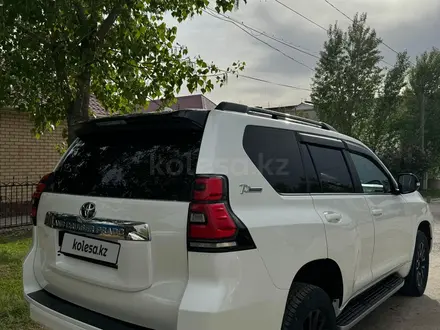 Toyota Land Cruiser Prado 2018 года за 29 000 000 тг. в Актобе – фото 4