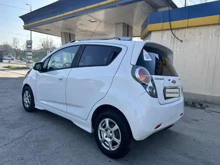 Chevrolet Spark 2011 года за 3 000 000 тг. в Шымкент – фото 4