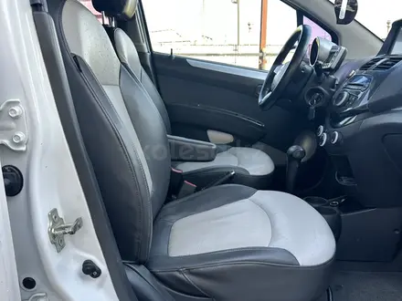Chevrolet Spark 2011 года за 3 000 000 тг. в Шымкент – фото 8
