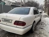 Mercedes-Benz E 280 1998 годаfor2 700 000 тг. в Алматы