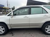 Lexus RX 300 2002 годаүшін5 300 000 тг. в Алматы – фото 3