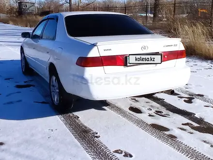 Toyota Camry 2000 года за 3 650 000 тг. в Усть-Каменогорск – фото 14