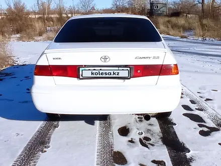 Toyota Camry 2000 года за 3 650 000 тг. в Усть-Каменогорск – фото 15