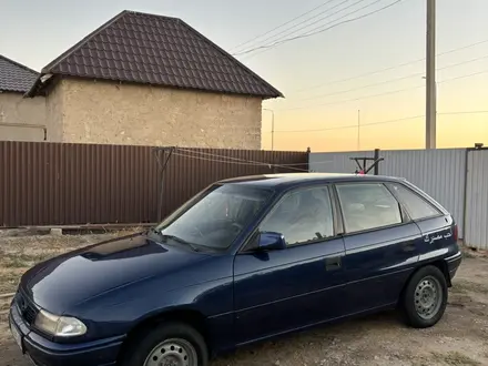 Opel Astra 1994 года за 1 200 000 тг. в Атырау – фото 4