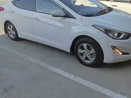 Hyundai Elantra 2014 года за 6 300 000 тг. в Актау – фото 2