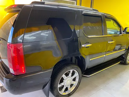 Cadillac Escalade 2008 года за 12 500 000 тг. в Актау – фото 3