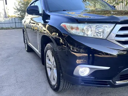 Toyota Highlander 2012 года за 14 000 000 тг. в Алматы – фото 13