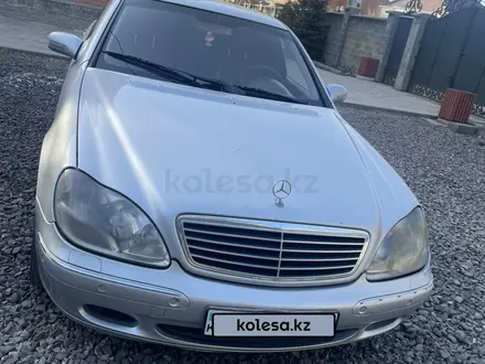 Mercedes-Benz S 320 2000 года за 3 650 000 тг. в Астана – фото 3