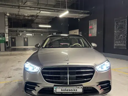 Mercedes-Benz S 450 2024 года за 75 000 000 тг. в Астана – фото 2