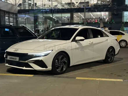 Hyundai Elantra 2023 года за 9 000 000 тг. в Шымкент – фото 4