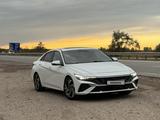 Hyundai Elantra 2023 года за 9 500 000 тг. в Астана – фото 3