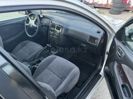 Toyota Avensis 2001 года за 3 700 000 тг. в Усть-Каменогорск – фото 11