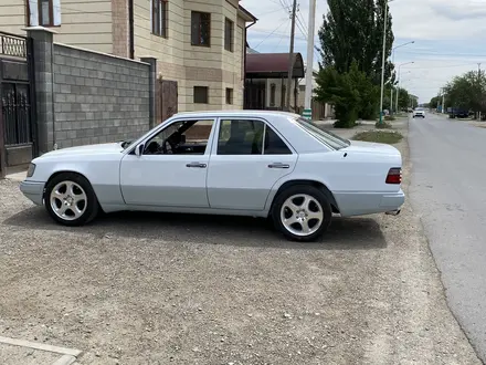 Mercedes-Benz E 280 1994 года за 2 750 000 тг. в Кызылорда