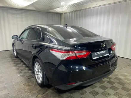 Toyota Camry Elegance 2021 года за 11 600 000 тг. в Алматы – фото 2
