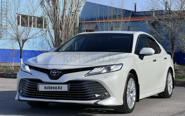 Toyota Camry 2021 года за 17 500 000 тг. в Караганда