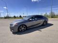 Toyota Camry 2018 года за 11 100 000 тг. в Семей