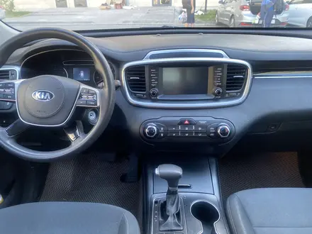 Kia Sorento 2020 года за 13 000 000 тг. в Шымкент – фото 2