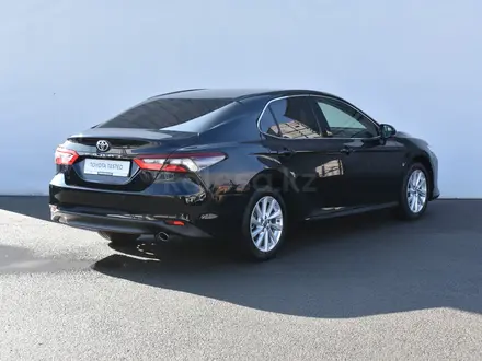 Toyota Camry 2023 года за 14 600 000 тг. в Атырау – фото 8