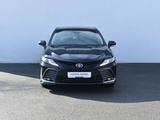 Toyota Camry 2023 года за 15 800 000 тг. в Атырау – фото 2