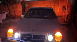 Mercedes-Benz E 200 1996 годаүшін1 700 000 тг. в Алматы