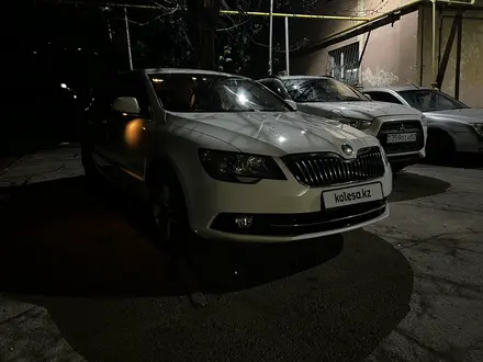 Skoda Superb 2014 года за 7 000 000 тг. в Алматы – фото 15