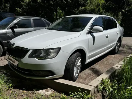 Skoda Superb 2014 года за 7 000 000 тг. в Алматы – фото 7