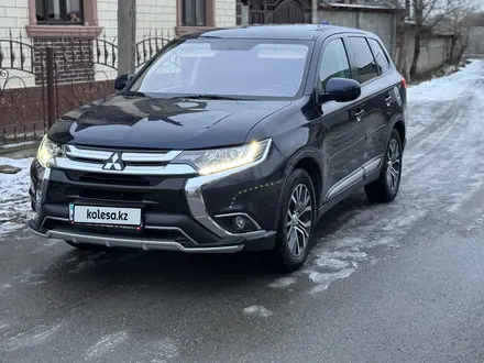 Mitsubishi Outlander 2016 года за 10 500 000 тг. в Шымкент – фото 2